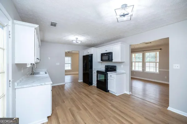 $2,050 | 641 Honey Creek Road, McDonough, GA 30252