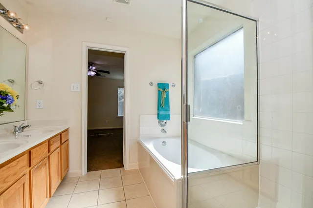 $1,960 | 1905 Creek Run Drive, Pearland, TX 77584