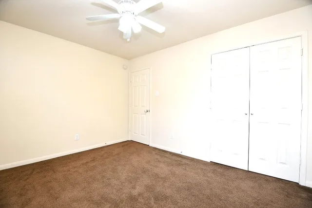 $1,960 | 1905 Creek Run Drive, Pearland, TX 77584