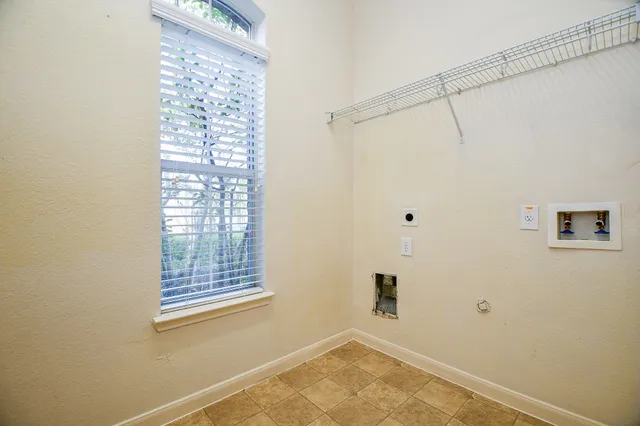 $1,960 | 1905 Creek Run Drive, Pearland, TX 77584