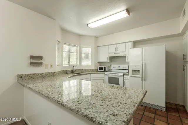 $1,695 | 1446 East Grovers Avenue, Unit 17, Phoenix, AZ 85022