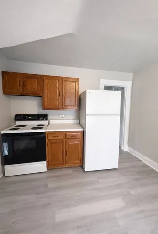 $1,800 | 68 Waverly Street, Unit 3, Springfield, MA 01107
