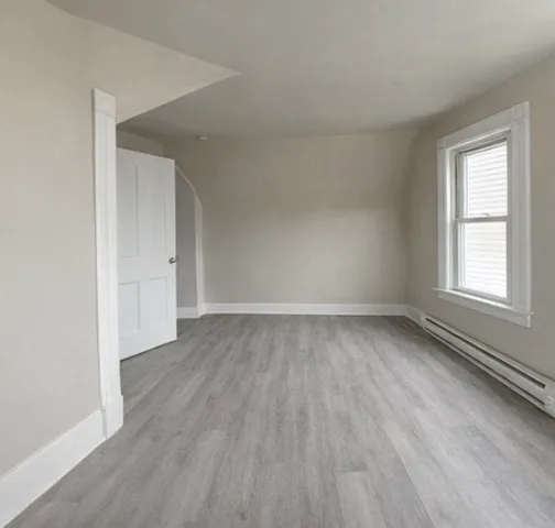 $1,800 | 68 Waverly Street, Unit 3, Springfield, MA 01107