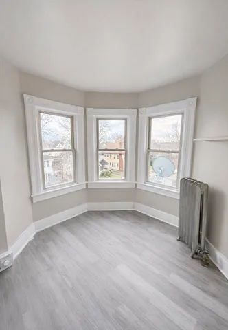 $1,800 | 68 Waverly Street, Unit 3, Springfield, MA 01107