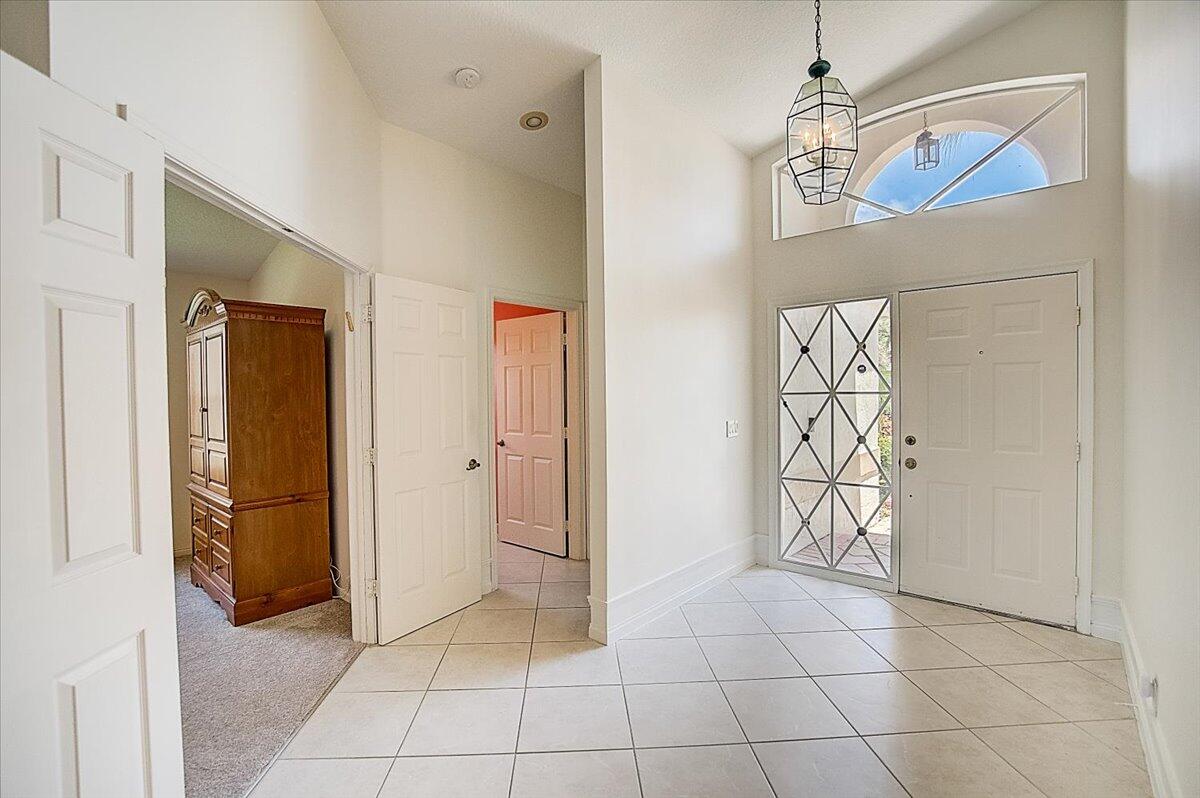 6581 Sun River Road Boynton Beach, FL 33437 - Photo 15 of 56 ENTRY WAY