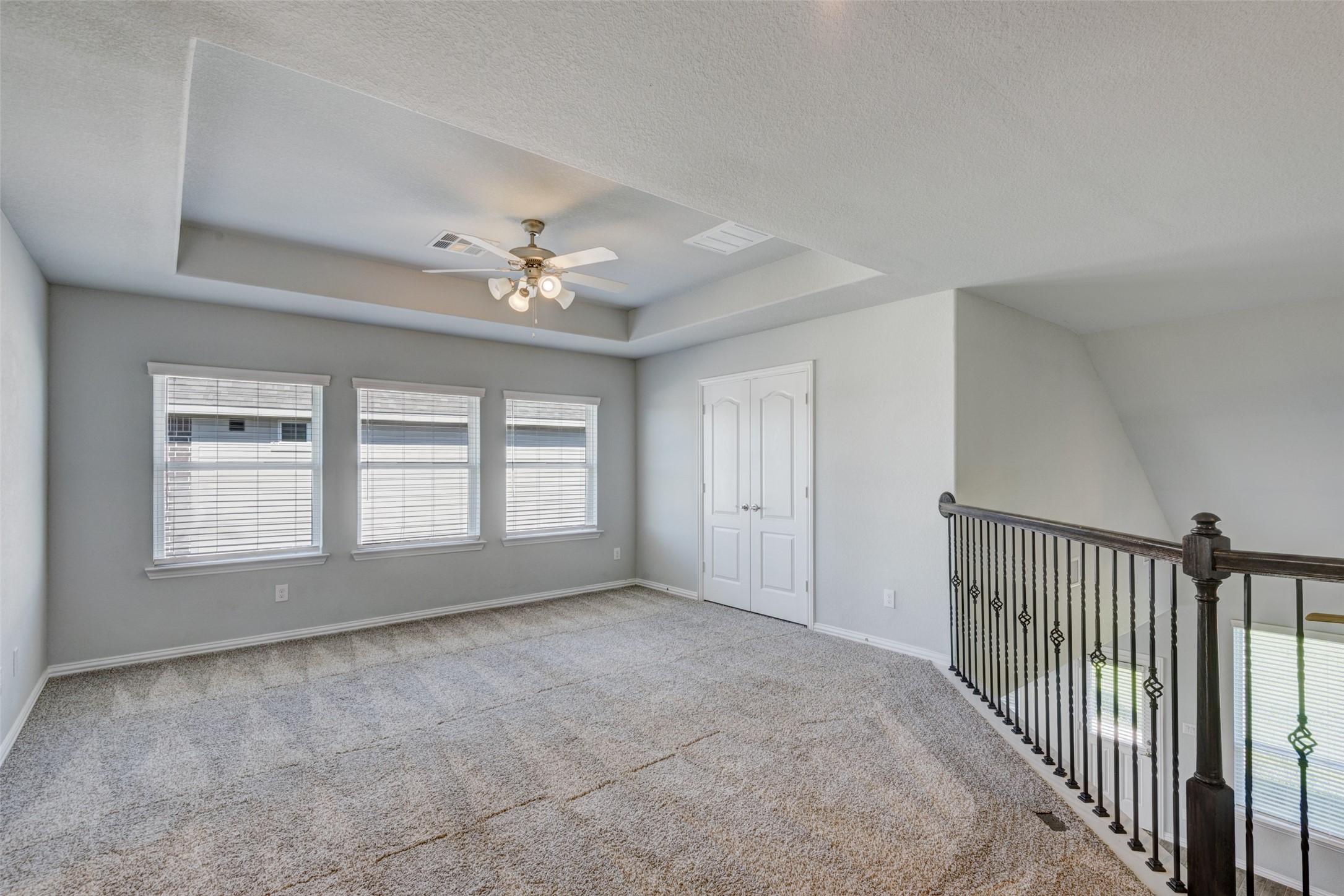 23421 Vineyard Drive Alvin, TX 77511 - Photo 21 of 32 a view of an empty room with a window