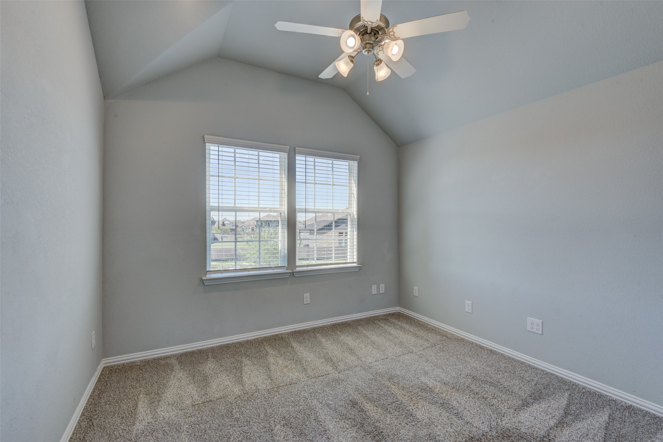 23421 Vineyard Drive Alvin, TX 77511 - Photo 23 of 32 an empty room with a window
