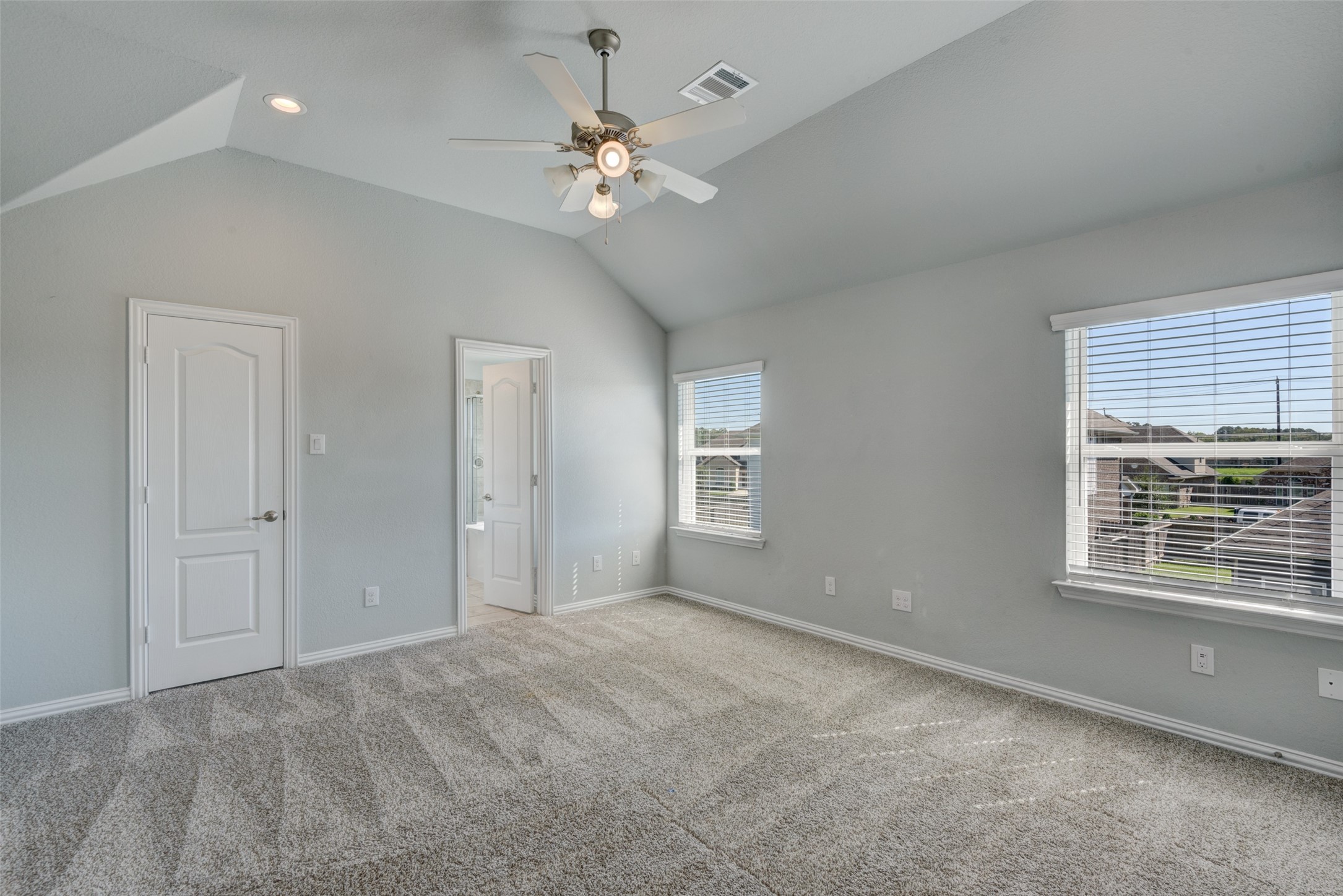23421 Vineyard Drive Alvin, TX 77511 - Photo 26 of 32 a view of an empty room with a window