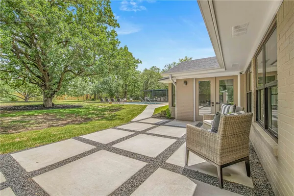$1,240,000 | 743 South Rosemary Drive, Bryan, TX 77802
