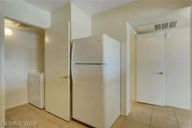 $1,395 | 6650 West Warm Springs Road, Unit 2120, Las Vegas, NV 89118