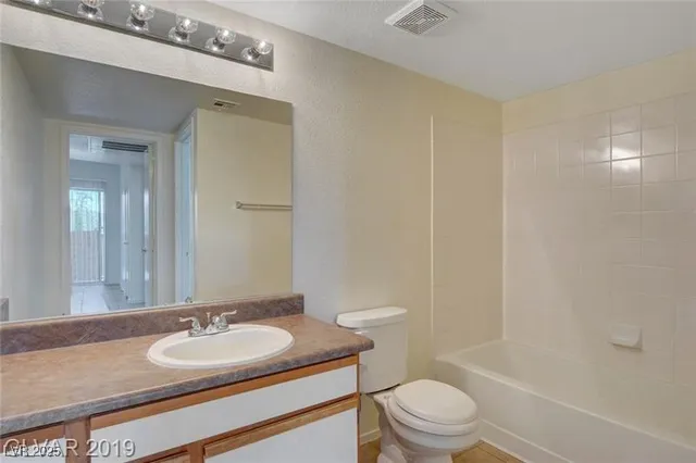 $1,395 | 6650 West Warm Springs Road, Unit 2120, Las Vegas, NV 89118