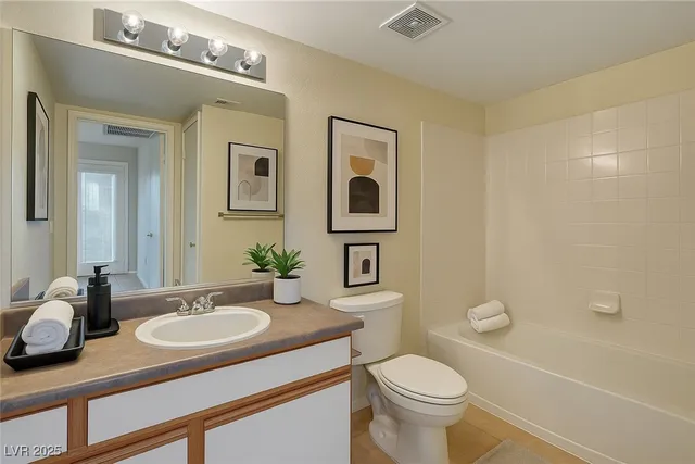 $1,395 | 6650 West Warm Springs Road, Unit 2120, Las Vegas, NV 89118