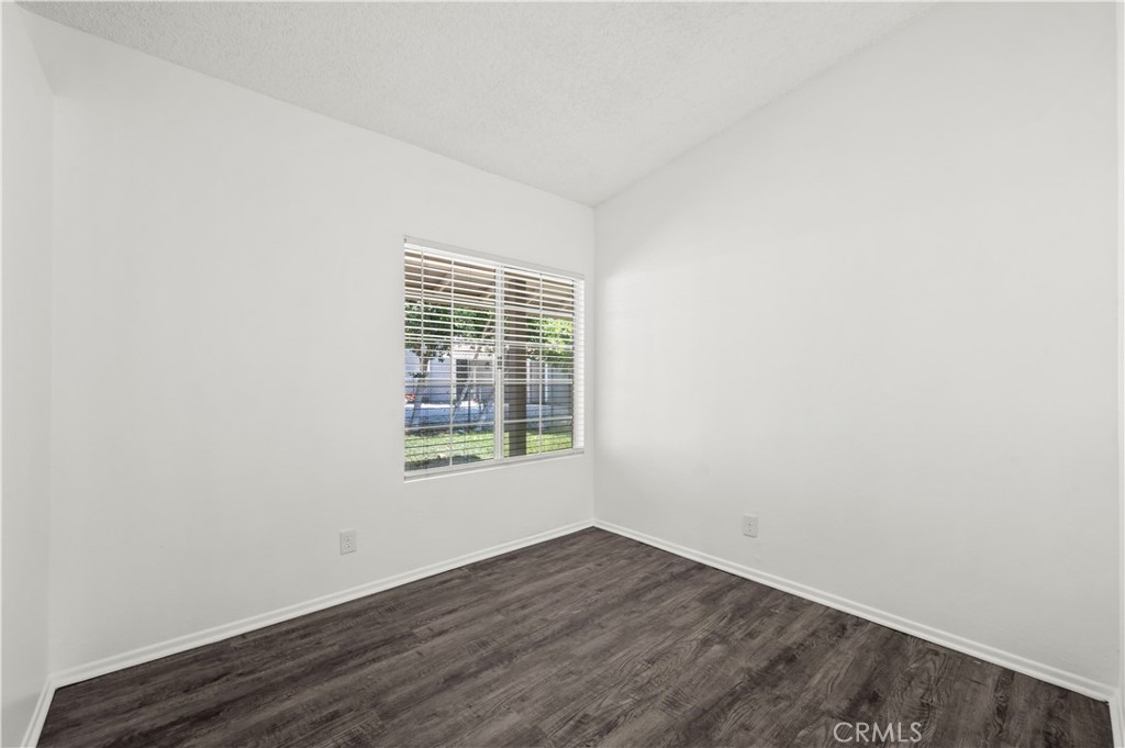 27394 Rustic Lane Highland, CA 92346 - Photo 17 of 41