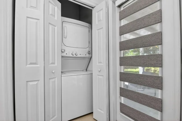 $3,700 | 1511 South Palmway, Lake Worth Beach, FL 33460