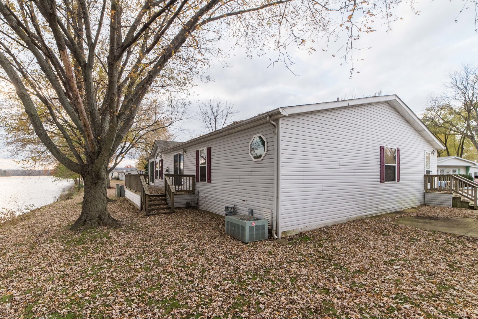 147 Bayview Road Elgin, IL 60123 - Photo 22 of 36