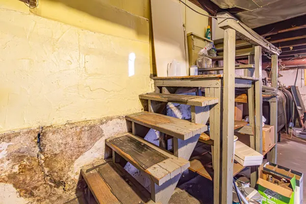 $185,000 | 628 East Sheridan Street, Ely, MN 55731