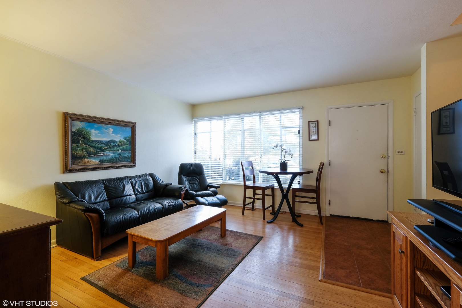 697 Green Bay Road Highland Park, IL 60035 - Photo 3 of 13