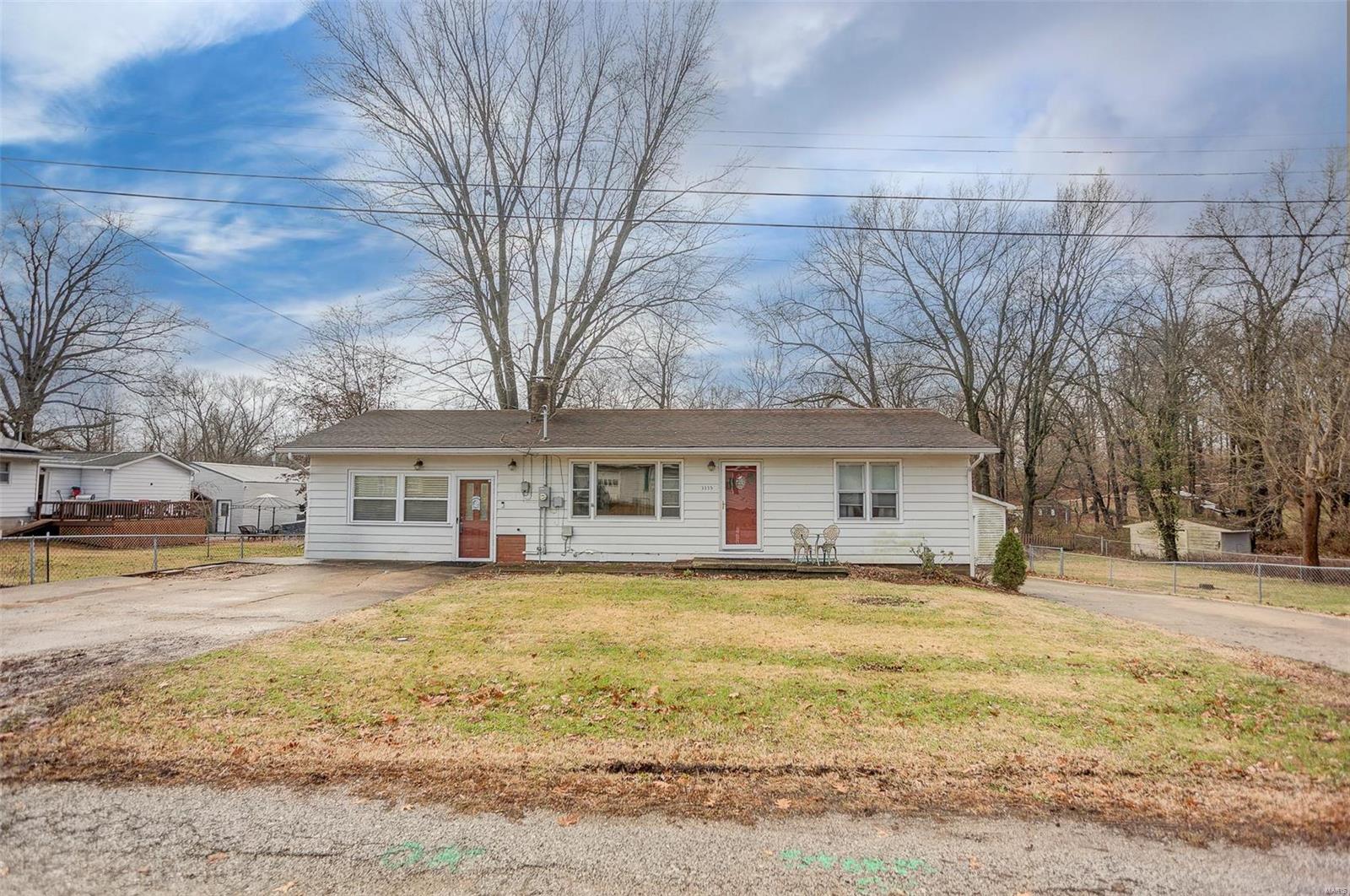 3335 Middlebrook Place Alton, IL 62002 - Photo 1 of 30 Gallery Image 1