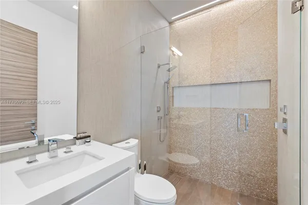 $75,000 | 1400 Bayview Drive, Fort Lauderdale, FL 33304