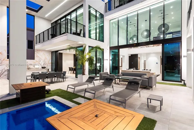 $60,000 | 1400 Bayview Drive, Fort Lauderdale, FL 33304