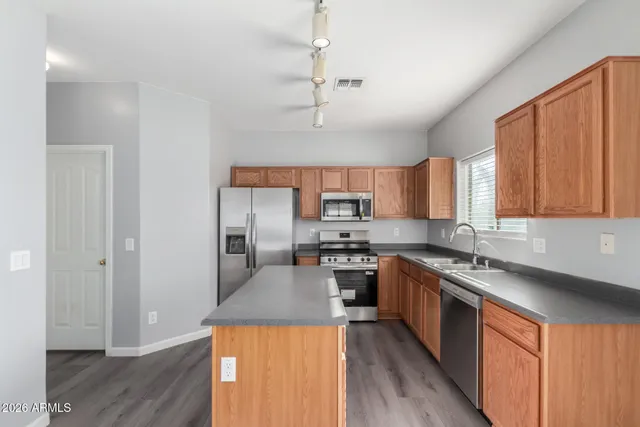 $1,995 | 11023 West Loma Lane, Peoria, AZ 85345