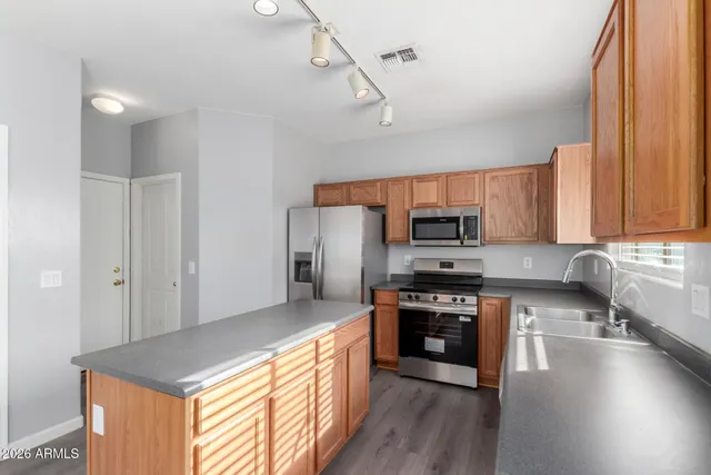 $1,995 | 11023 West Loma Lane, Peoria, AZ 85345