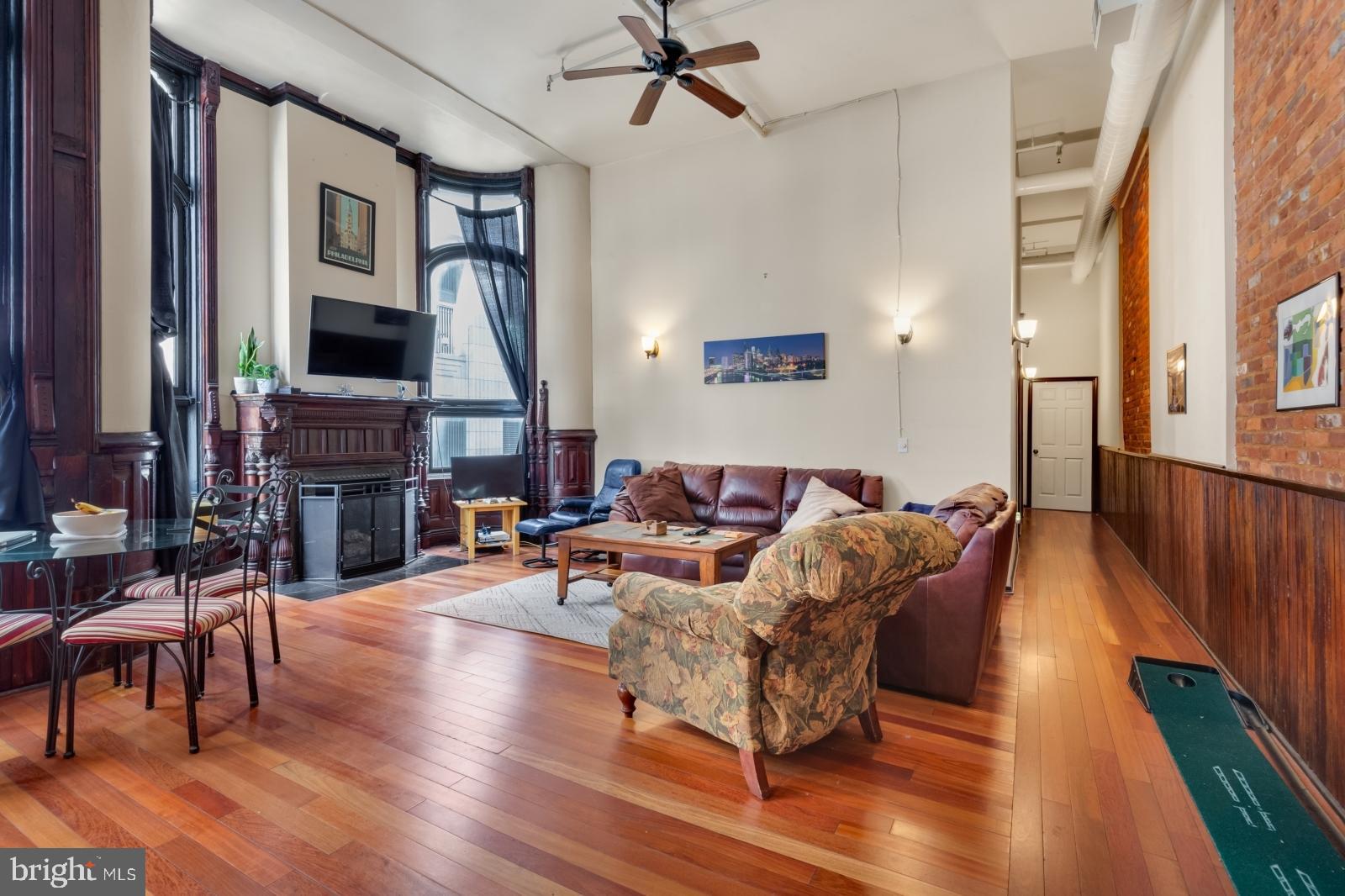 35 South 13th Street, Unit 2 Philadelphia, PA 19107 - Photo 1 of 24