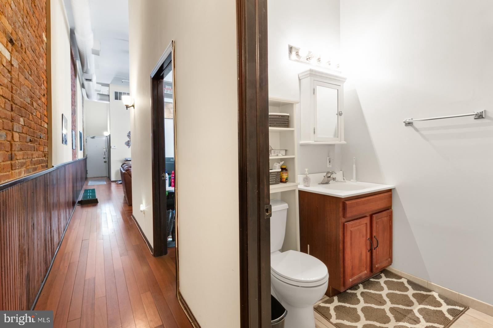35 South 13th Street, Unit 2 Philadelphia, PA 19107 - Photo 13 of 24