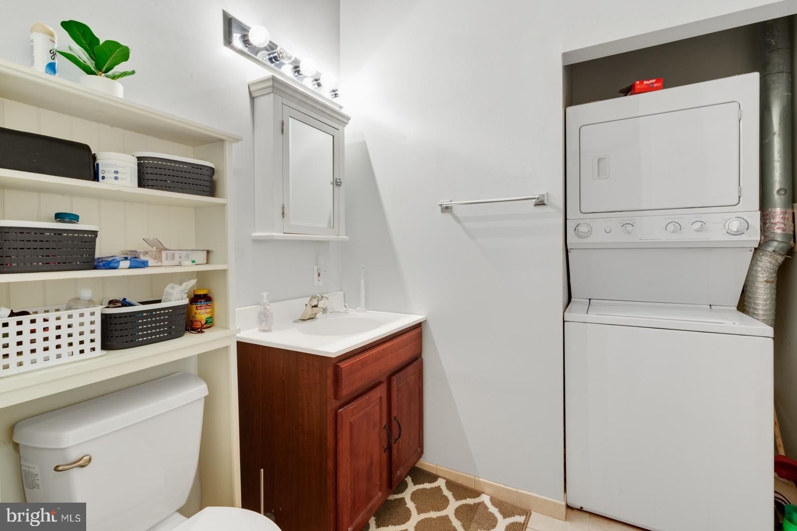35 South 13th Street, Unit 2 Philadelphia, PA 19107 - Photo 14 of 24
