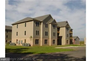 $1,250 | 770 Bassett Drive, Unit 1B, Chambersburg, PA 17201