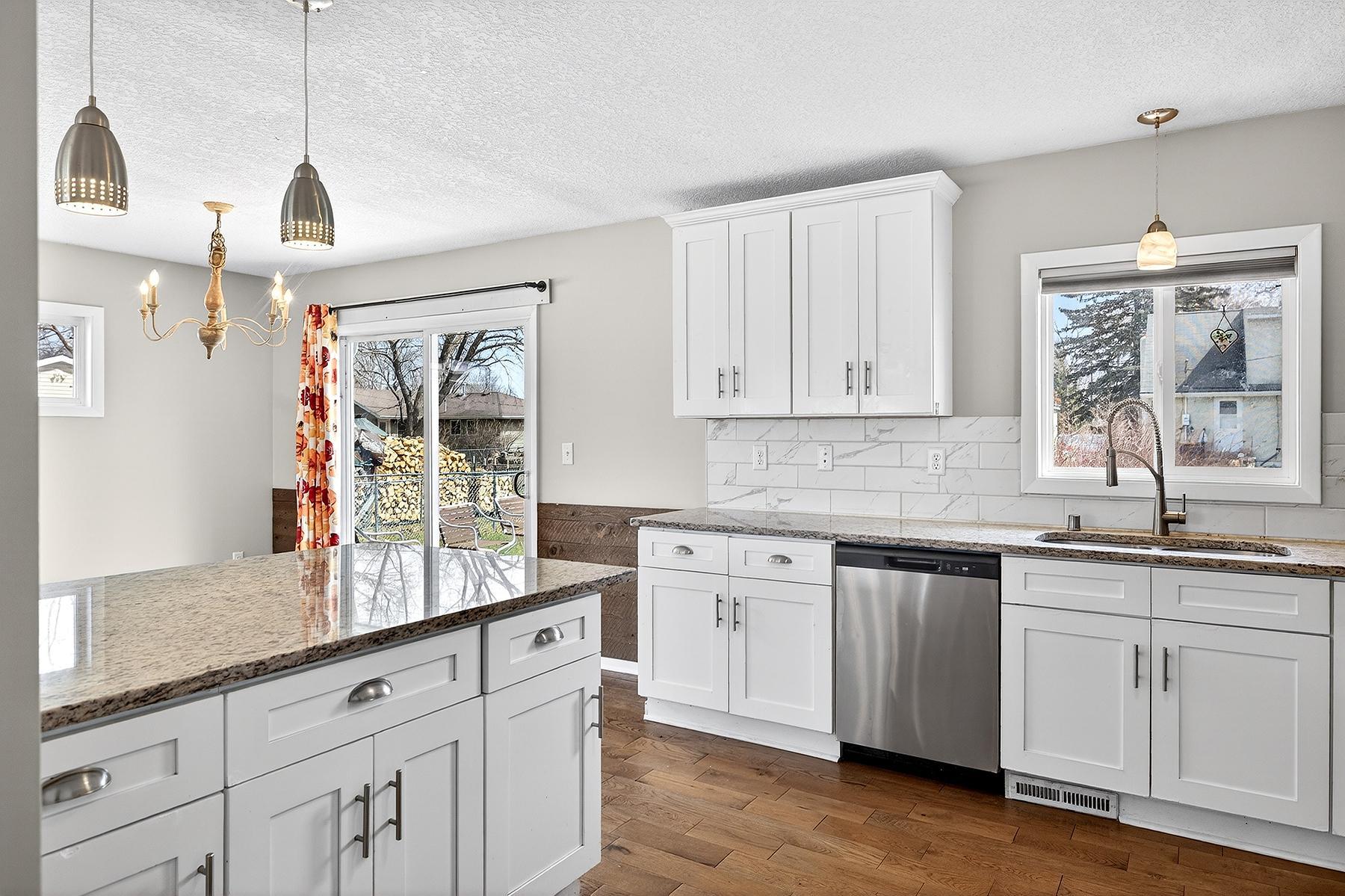 673 Monroe Street South Shakopee, MN 55379 - Photo 6 of 24