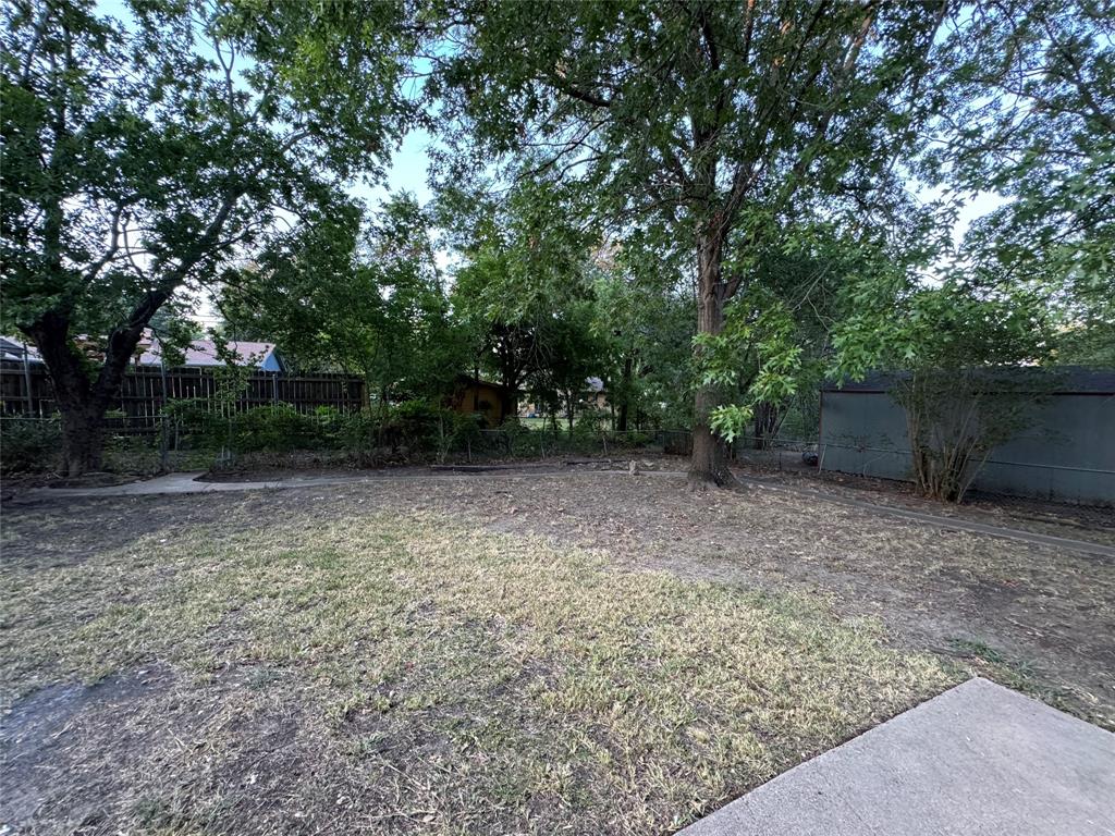 1406 Country Club Road Ennis, TX 75119 - Photo 24 of 26