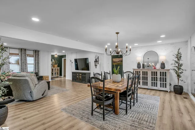 $399,900 | 123 Graystone Drive, Moore, SC 29369