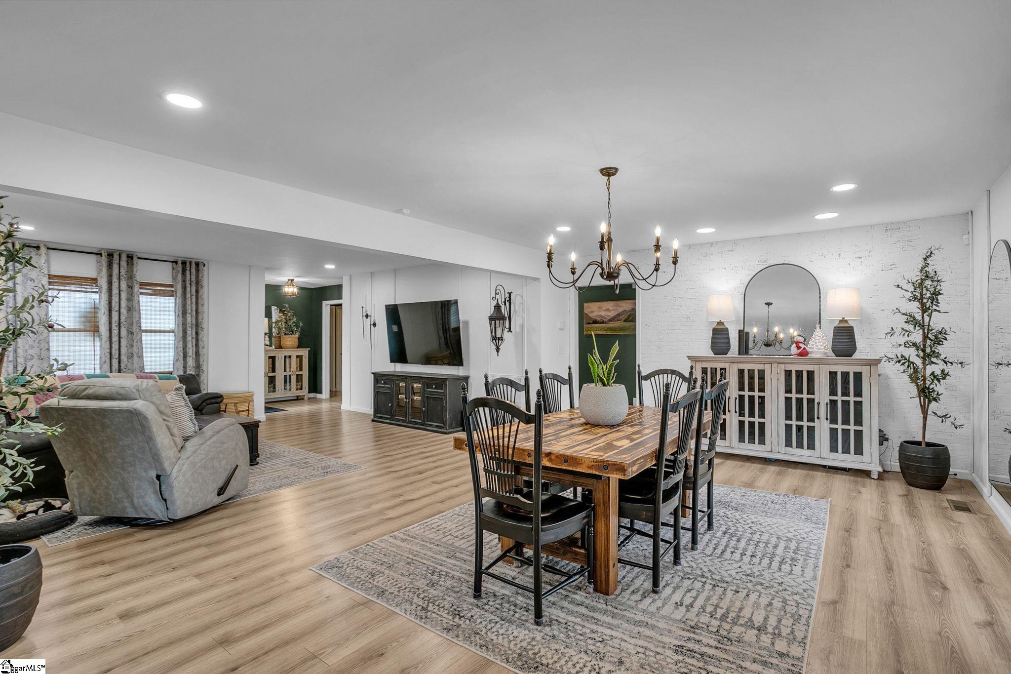 123 Graystone Drive Moore, SC 29369 - Photo 14 of 47