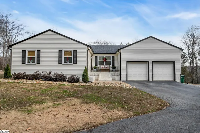 $399,900 | 123 Graystone Drive, Moore, SC 29369