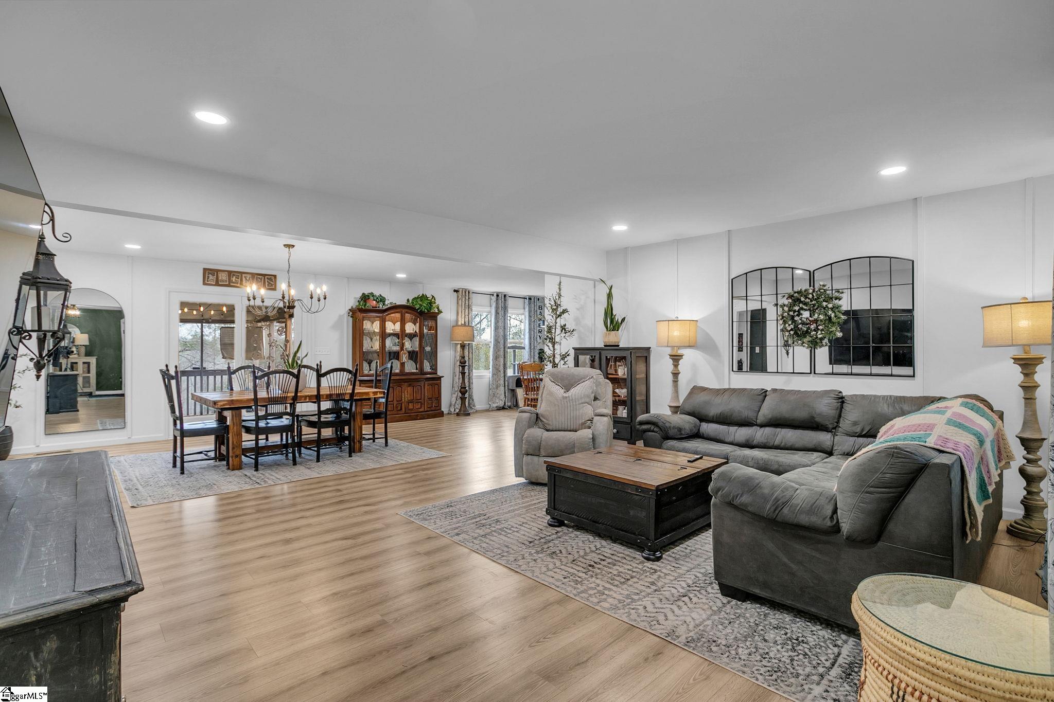 123 Graystone Drive Moore, SC 29369 - Photo 8 of 47