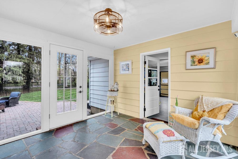 110 Springcrest Drive Hightstown, NJ 08520 - Photo 32 of 44 a view of a livingroom with furniture