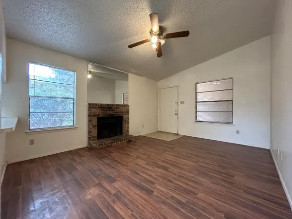 $725 | 139 North Troy Avenue, Unit B, Lubbock, TX 79416