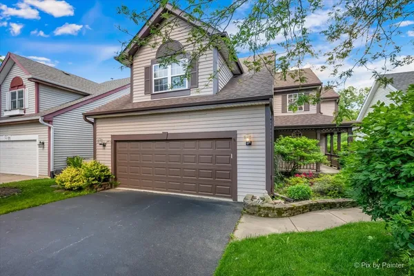 $399,900 | 16820 West Serranda Drive, Gurnee, IL 60031