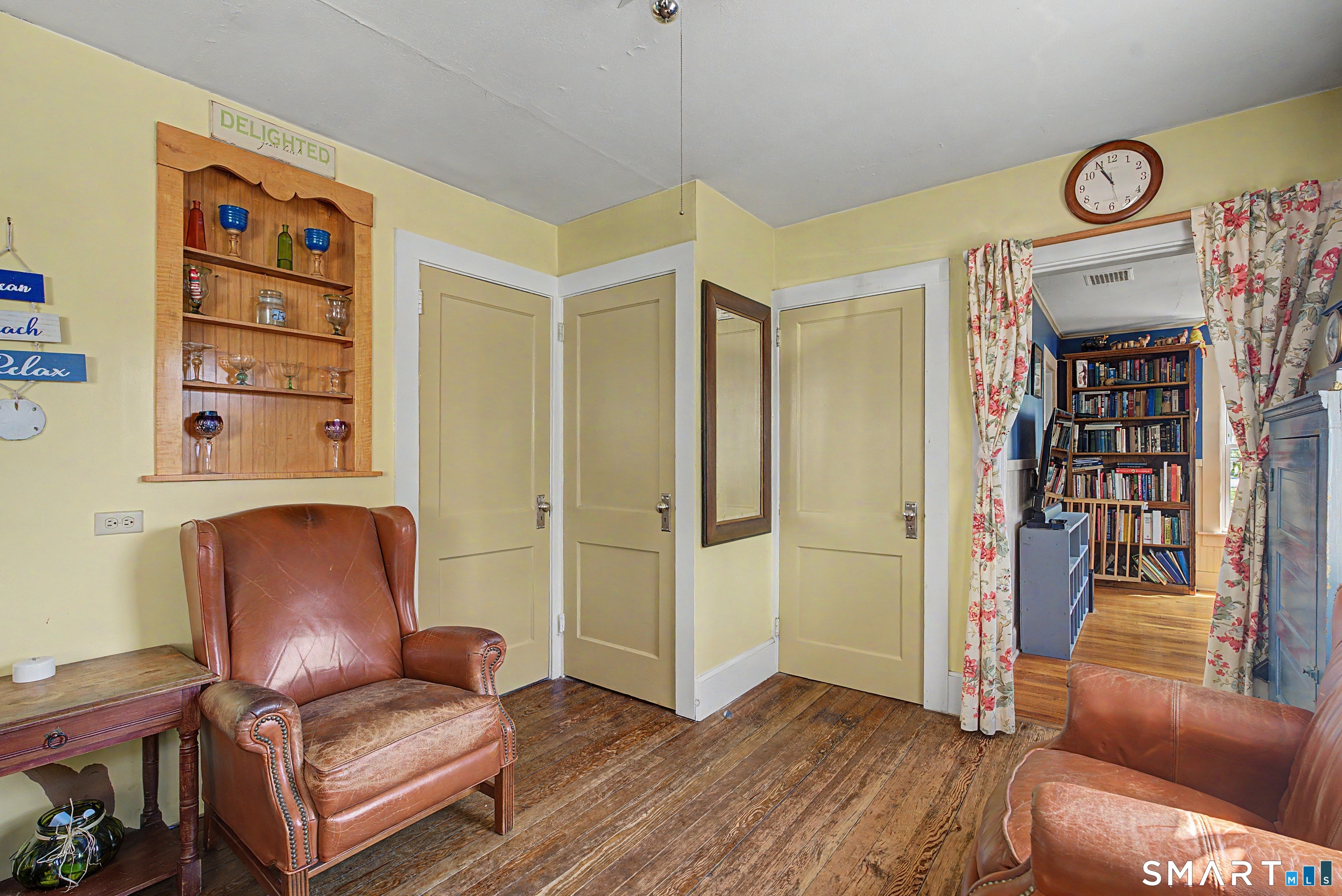 57 Grove Street Clinton, CT 06413 - Photo 14 of 38