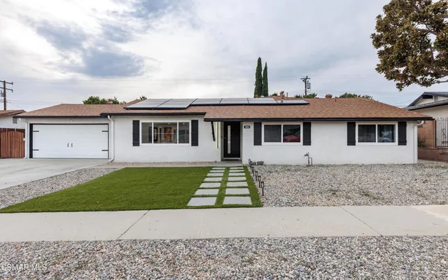 $1,150,000 | 3055 Amarillo Avenue, Simi Valley, CA 93063