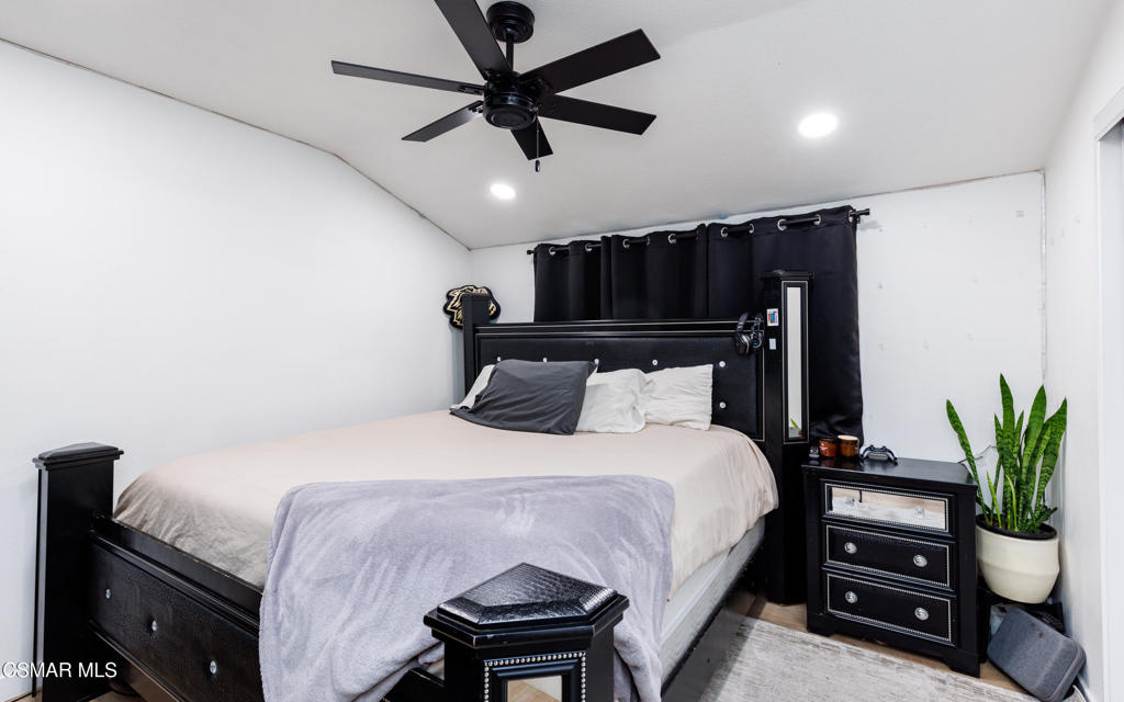 3055 Amarillo Avenue Simi Valley, CA 93063 - Photo 20 of 47