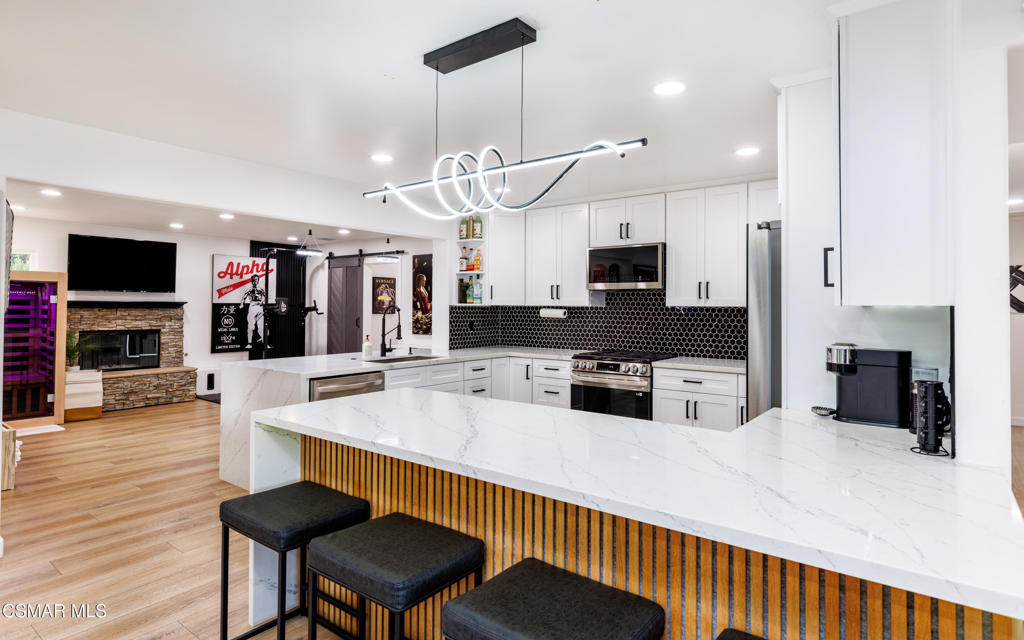 3055 Amarillo Avenue Simi Valley, CA 93063 - Photo 7 of 47