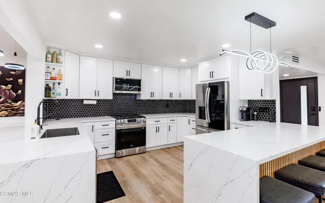 $1,150,000 | 3055 Amarillo Avenue, Simi Valley, CA 93063