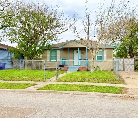 $172,900 | 4305 Willow Street, Corpus Christi, TX 78411