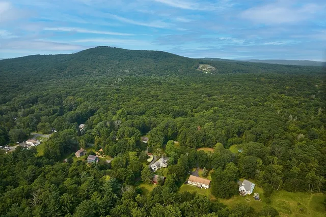 a view of an mountain