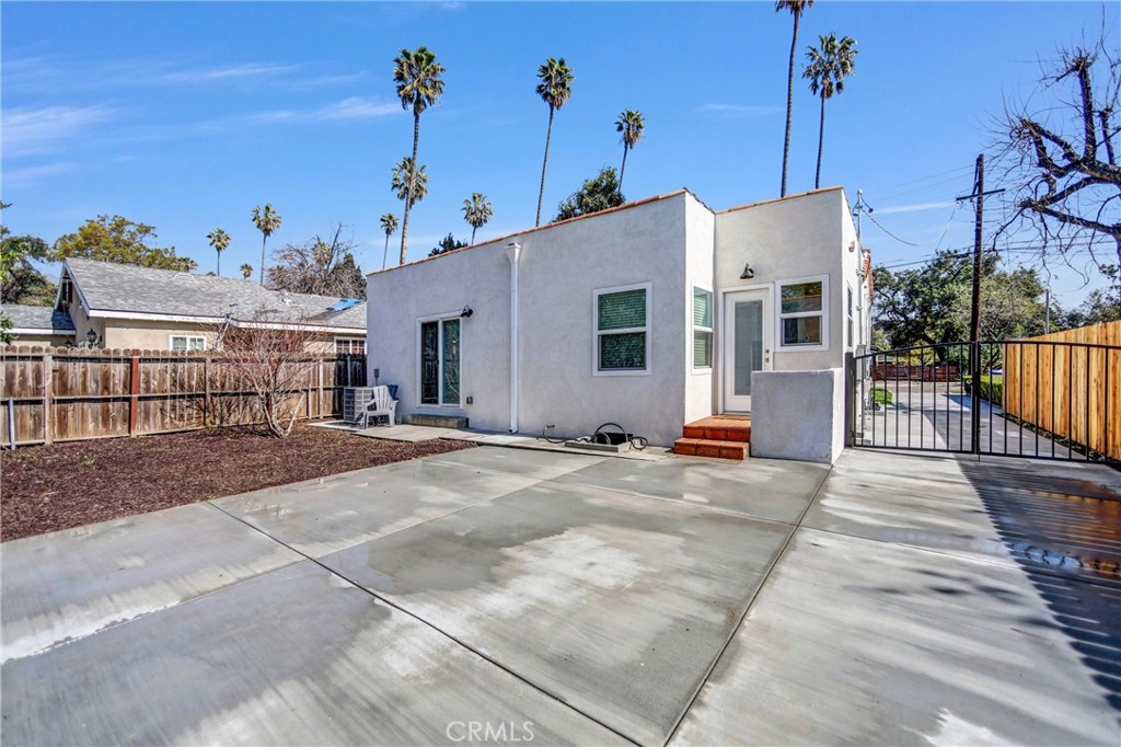 1925 Lundy Avenue Pasadena, CA 91104 - Photo 22 of 47 a view of a terrace with wooden fence