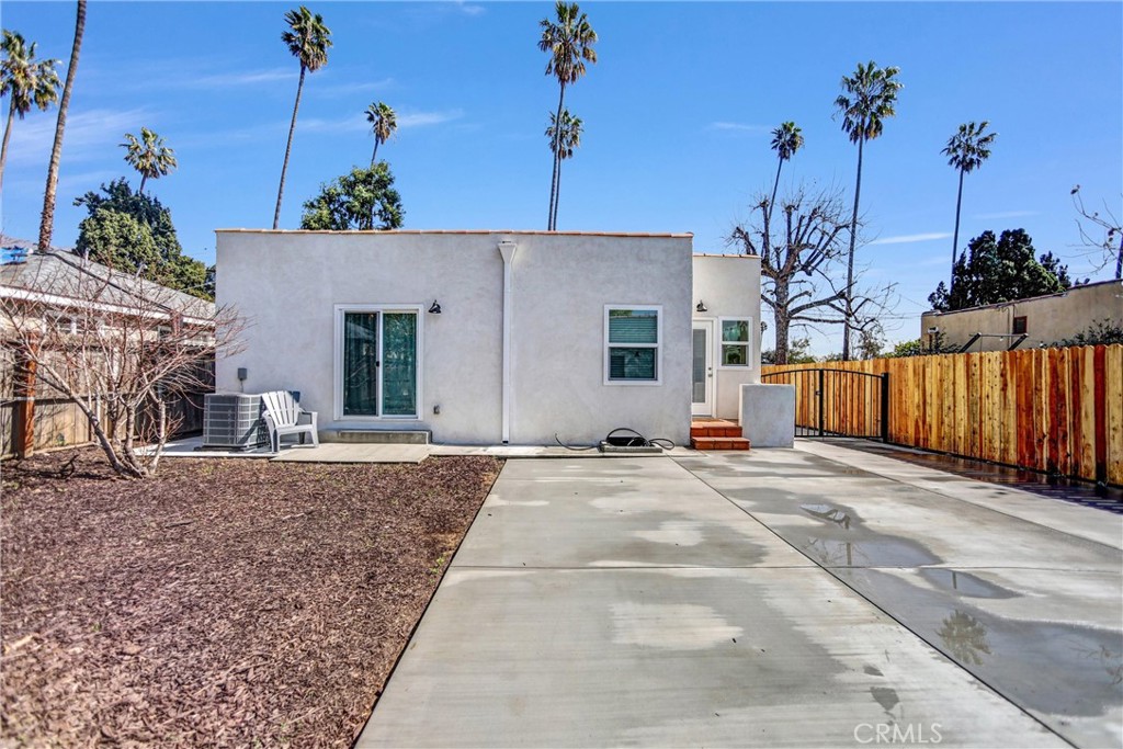 1925 Lundy Avenue Pasadena, CA 91104 - Photo 23 of 47 a view of a house with a snow on the road