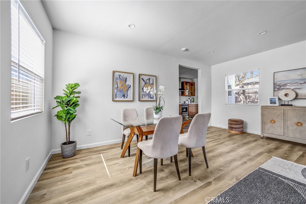 1925 Lundy Avenue Pasadena, CA 91104 - Photo 29 of 47 a view of a livingroom with furniture and a potted plant