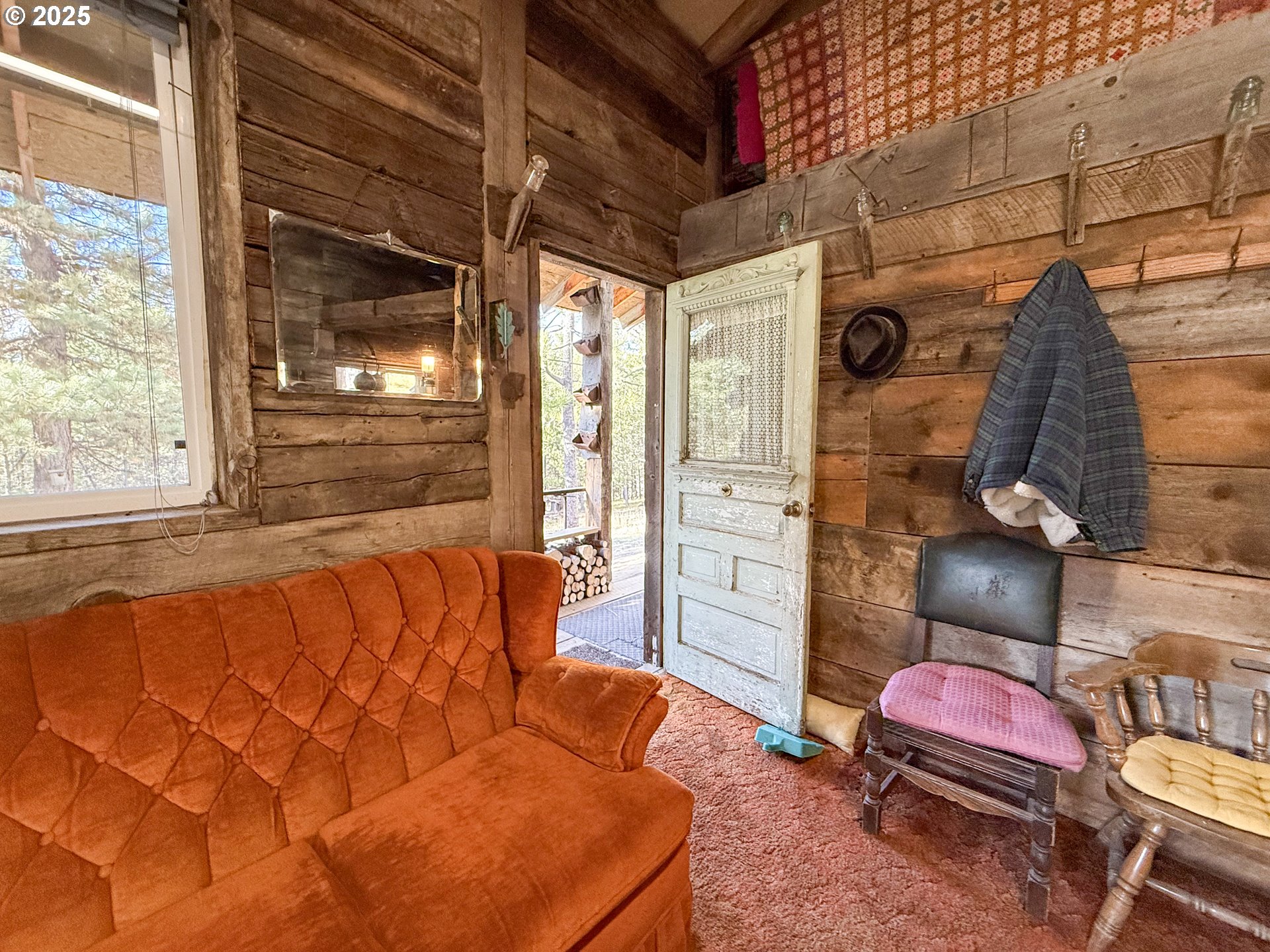 0 North Sumpter, OR 97877 - Photo 34 of 41 a balcony with furniture and wooden floor